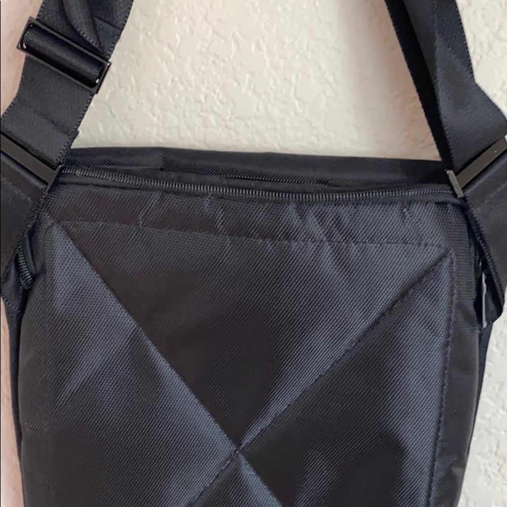 Bag - Picture 3 of 3